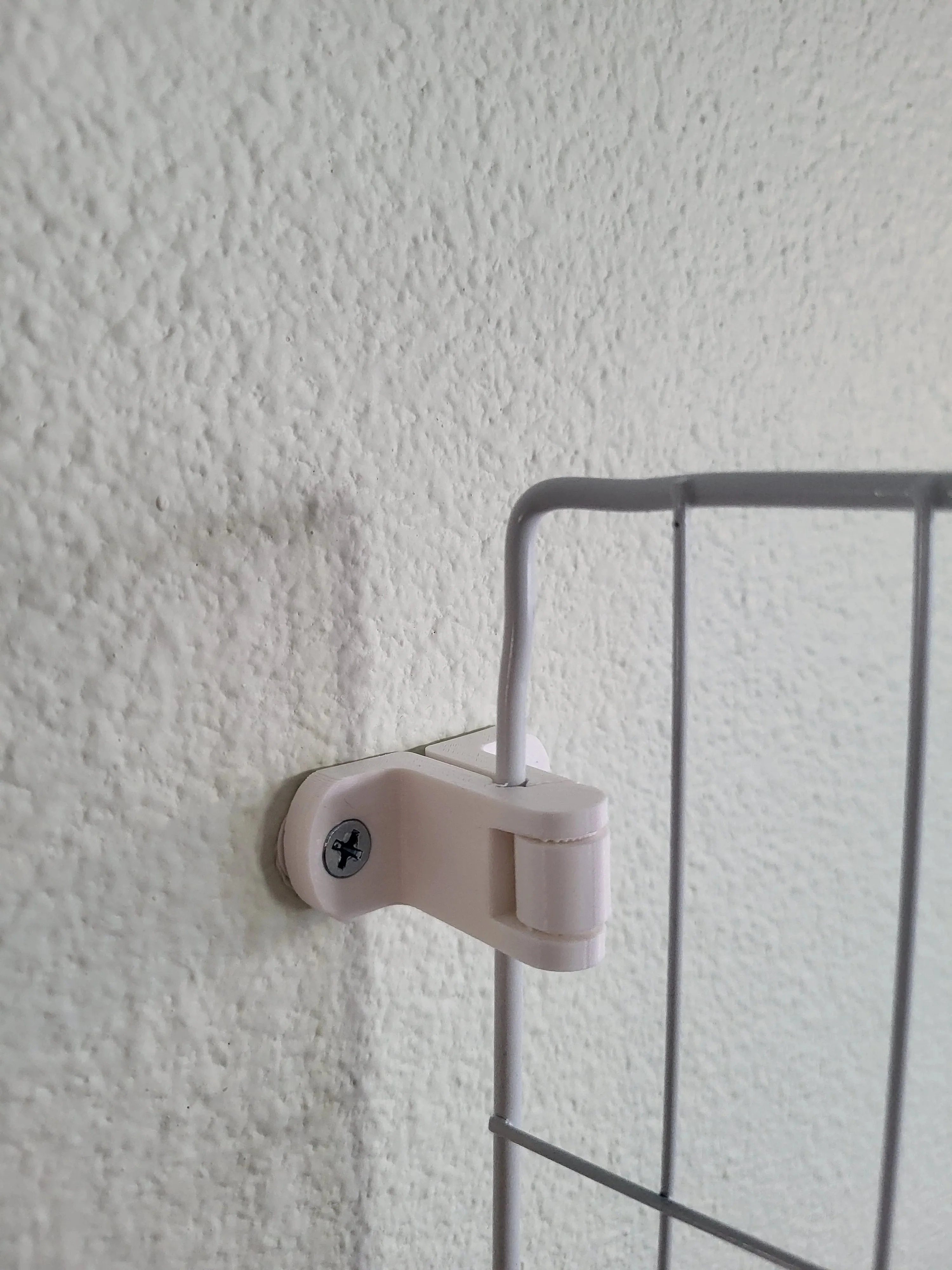 XPen Wall Mounting Brackets - Heavy Duty Pet Pen Hardware (4-Pack) - Image 3