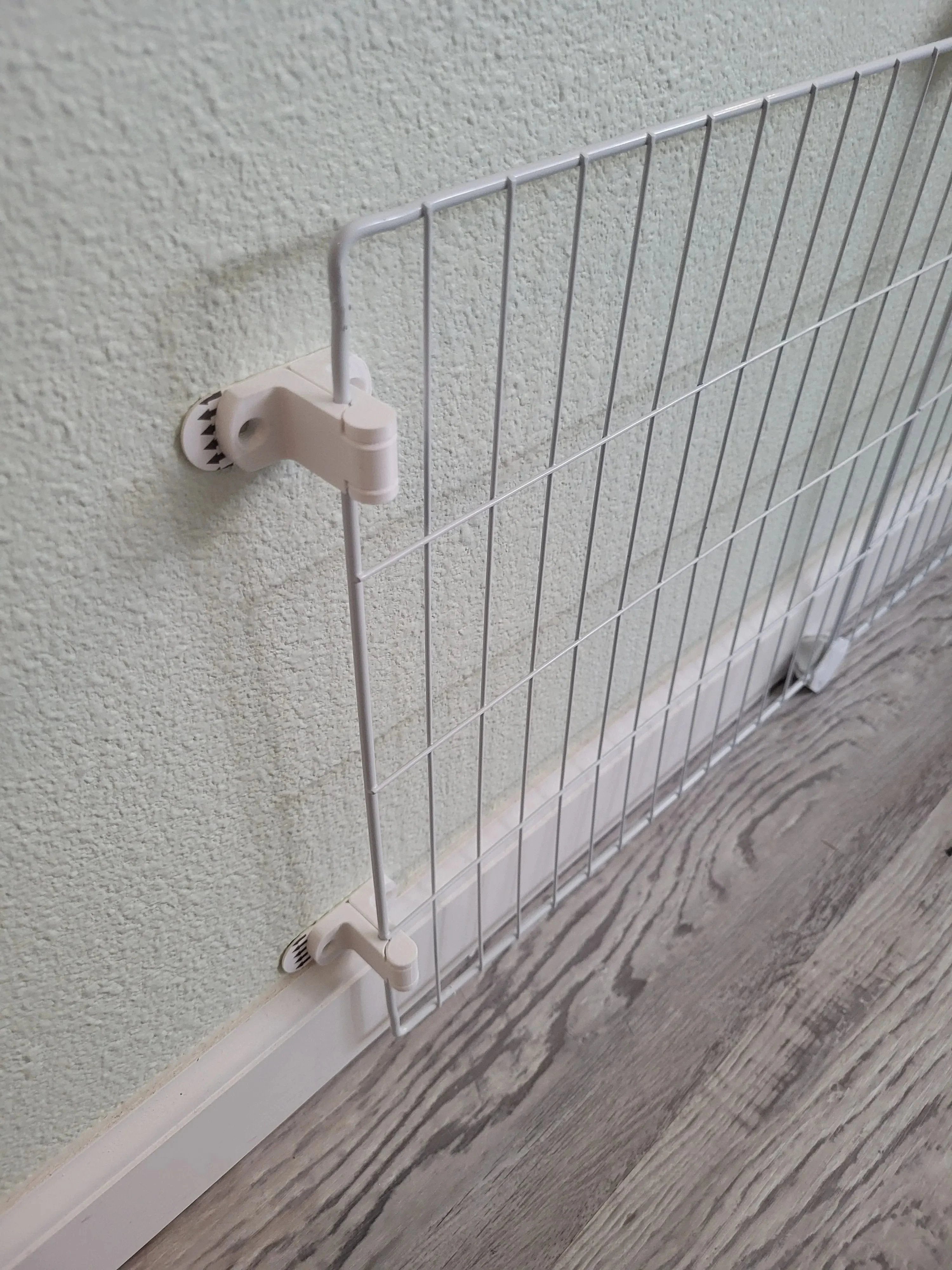 XPen Wall Mounting Brackets - Heavy Duty Pet Pen Hardware (4-Pack) - Image 4