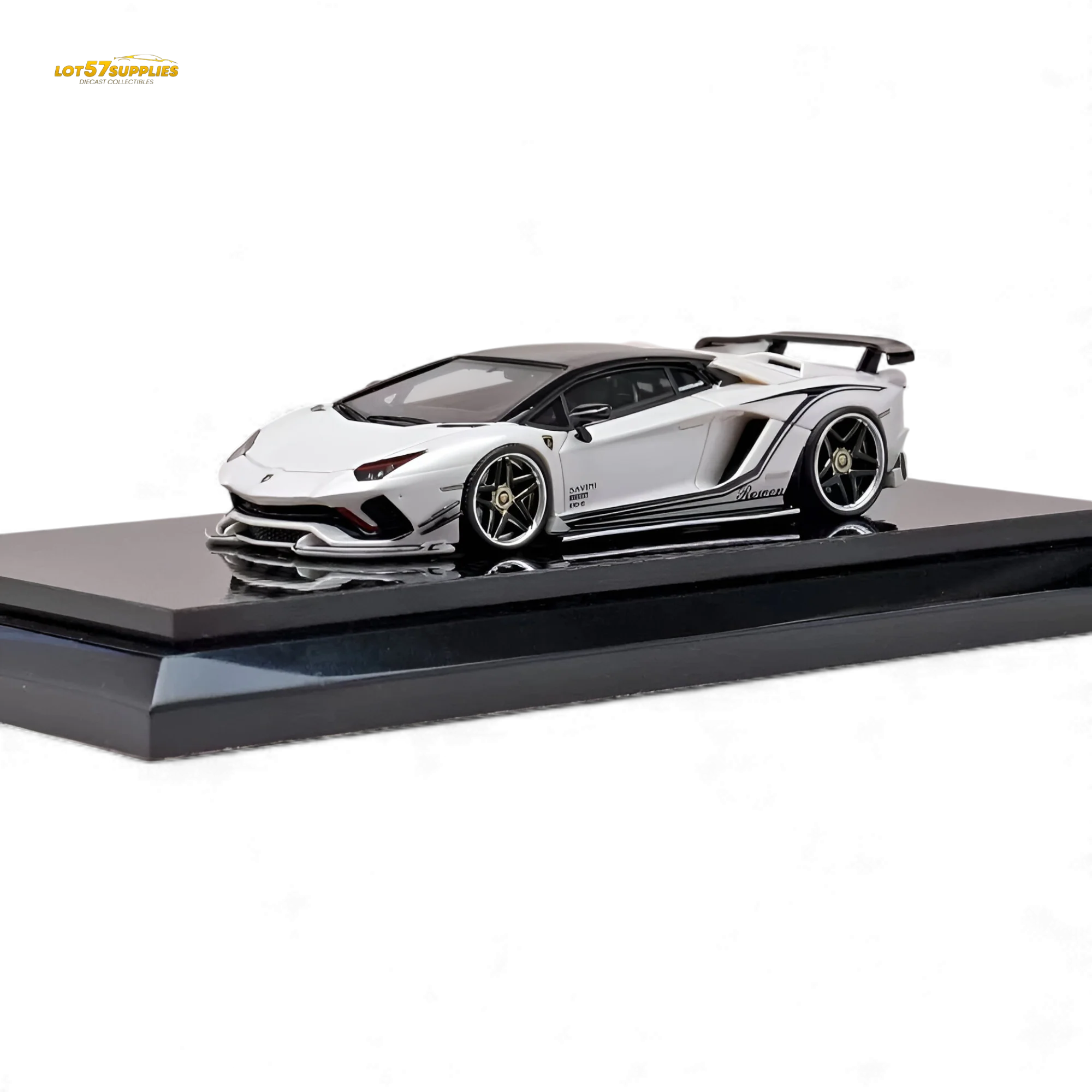 YM Model Lamborghini Aventador S Rowen White 1:64 - Image 2