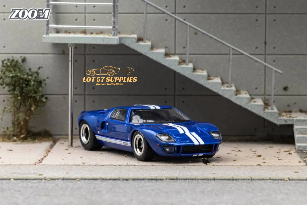 Zoom Ford GT40 MK1 Blue #2 1:64 - Image 3